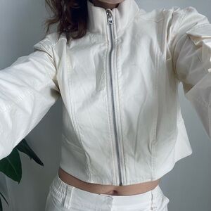 ALO Yoga Night Out Cargo Jacket - Ivory